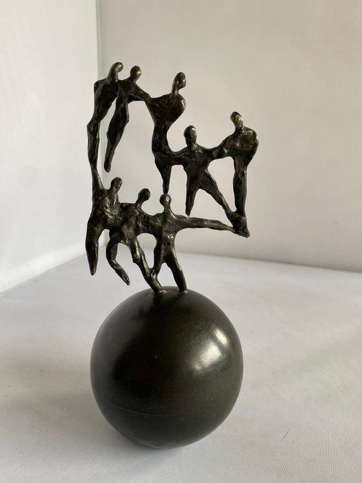 Corry Ammerlaan van Niekerk - Beeldje - Acrobaten -, Antiek en Kunst, Curiosa en Brocante