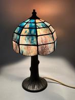 schitterende tiffany lamp - Tafellamp - Glas (glas-in-lood), Antiek en Kunst, Curiosa en Brocante