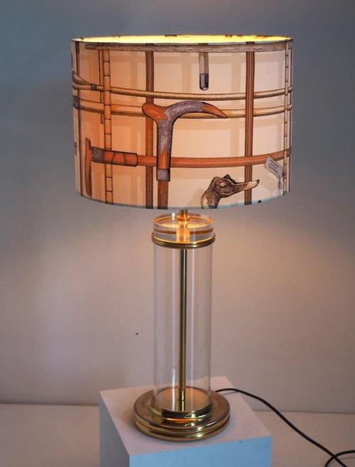 Vintage plexiglass glass table lamp/shadow Fornasetti fabric, Huis en Inrichting, Overige Huis en Inrichting