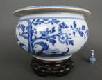 Kangxi (1662-1722) - Wierookvat - Porselein - Grote