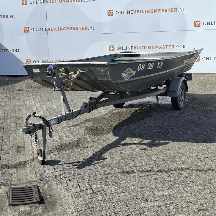 Platbodem op trailer, Alumacraft, 1448, Auto's, Fiat
