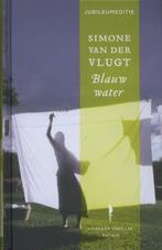 Blauw water 9789041422699 Simone van der Vlugt, Boeken, Thrillers, Verzenden, Zo goed als nieuw, Simone van der Vlugt