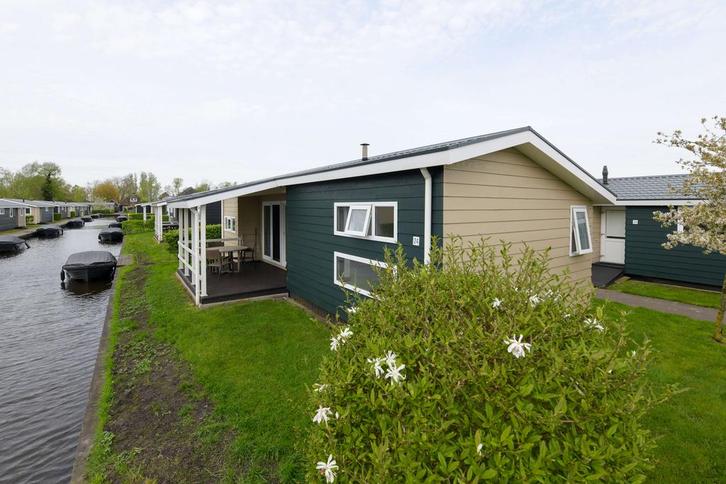 Overijssel: Vakantiepark Giethoorn nr 24 te koop, Huizen en Kamers, Recreatiewoningen te koop, Chalet, Overijssel