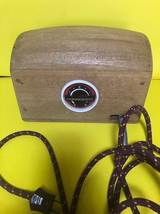 National Wooden Electric Heater - Vintage 1950s Kachel -, Antiek en Kunst, Antiek | Keukenbenodigdheden