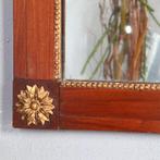 Shouwspiegel in mahonie met goud maaswerk in de kroon 1830, Antiek en Kunst, Ophalen of Verzenden