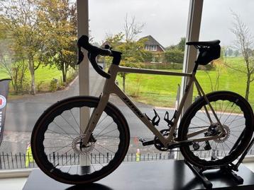 Compleet: Stevens Camino Pro gravelbike DI2 61 cm model 2026 beschikbaar voor biedingen