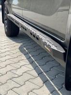 F4X4 - ROCK SLIDERS TOYOTA HILUX REVO 2020-, Auto-onderdelen, Sidebars, Ophalen of Verzenden, Nieuw