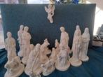 Beeldje - Kerstgroep bestaande uit 18 beeldjes - 20 cm (18), Antiek en Kunst