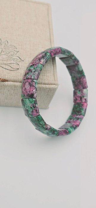 Zeer hoge kwaliteit Rubi Zoïsieten armband - grade AAA -, Antiek en Kunst, Curiosa en Brocante