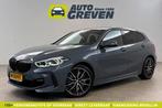 BMW 1-serie 118i M-Sport Camera Kuipstoelen LED Carplay., Nieuw, Zilver of Grijs, Hatchback, 1-Serie