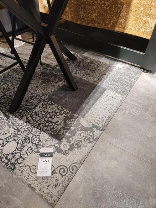 Carosone vloerkleed 155x230cm 22 grijs, Huis en Inrichting, Stoffering | Tapijten en Kleden, 200 cm of meer, Nieuw, 150 tot 200 cm