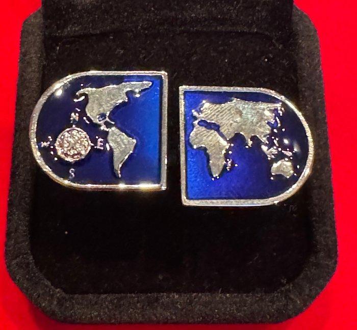 Prachtige manchetknopen van 925 zilver met wereldkaart en, Antiek en Kunst, Antiek | Goud en Zilver