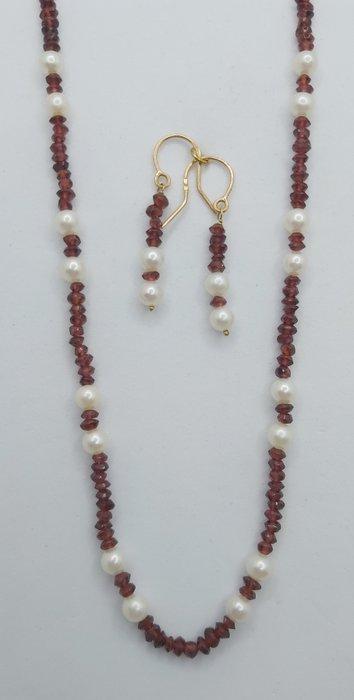 2-delige sieradenset - 19.2 kt. Geel goud, Sieraden, Tassen en Uiterlijk, Antieke sieraden