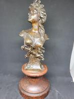 Buste, 2 bustes Geneviève en Jeanne dArc - 26 cm - zamak -