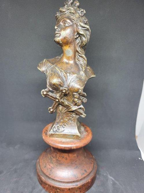 Buste, 2 bustes Geneviève en Jeanne dArc - 26 cm - zamak -, Antiek en Kunst, Kunst | Designobjecten
