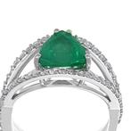 Ring - 18 karaat Witgoud - 2.50ct. tw. Smaragd - Diamant, Nieuw