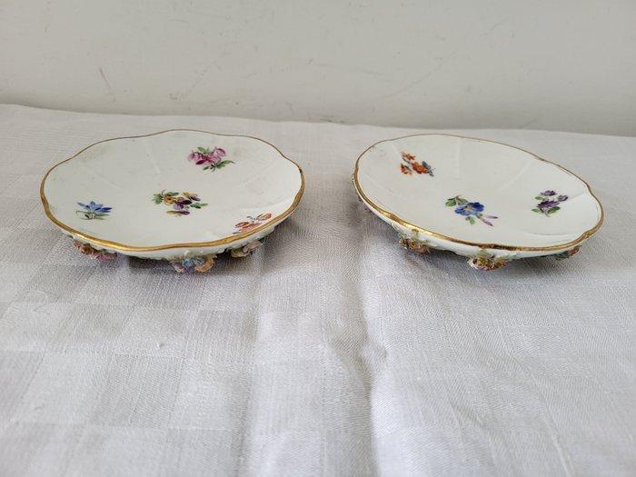Meissen - Kop en schotel (2) - Porselein, Antiek en Kunst, Antiek | Glas en Kristal