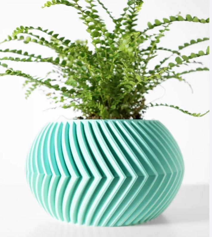The Soko Planter Pot with Drainage Tray, Huis en Inrichting, Woonaccessoires | Vazen, Minder dan 50 cm, Overige kleuren, Nieuw