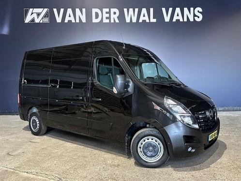 Opel Movano 2.3 CDTI BiTurbo 150pk L2H2 Euro6 Airco | Camera, Auto's, Bestelauto's, Dealer onderhouden, Lease, Zwart, Handgeschakeld