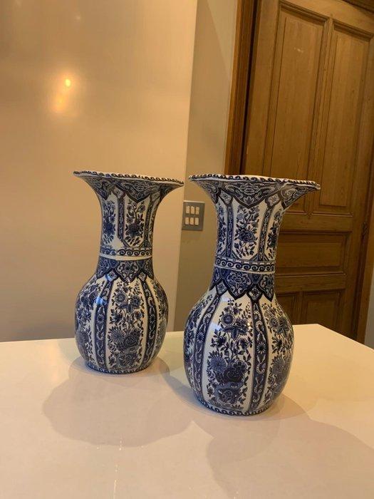 Petrus Regout - Vaas (2) - Aardewerk, Antiek en Kunst, Antiek | Glas en Kristal