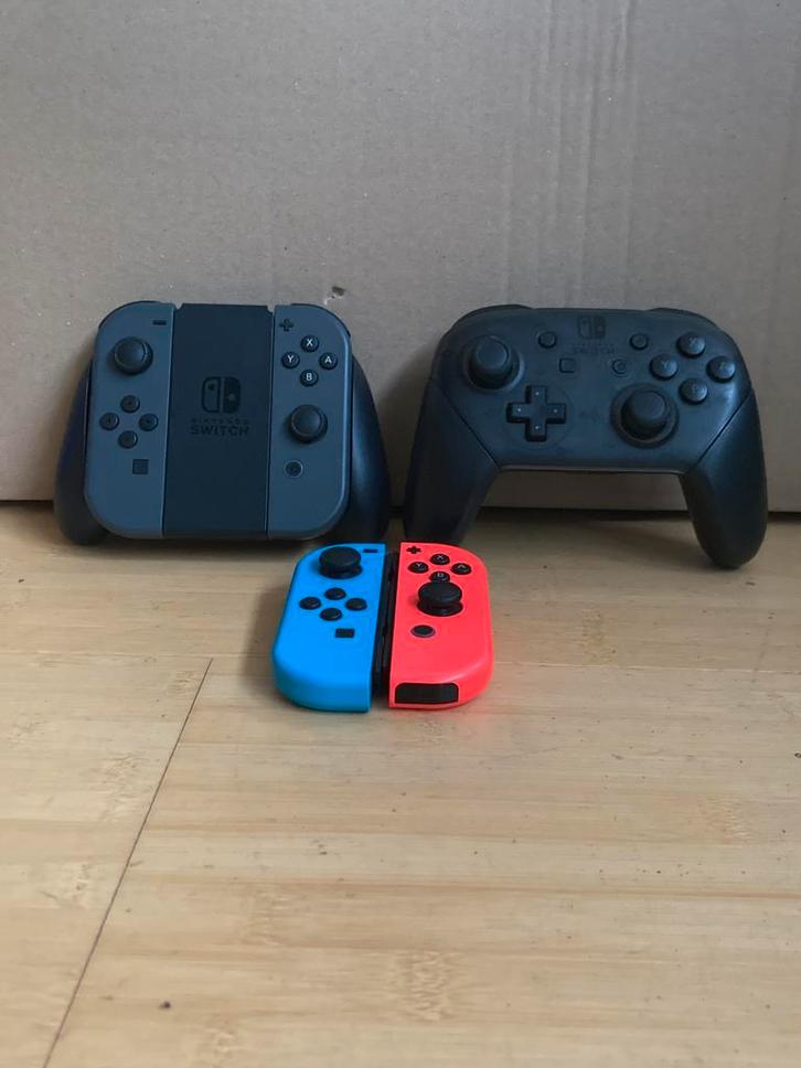 Nintendo Switch Joy Con / Controllers met garantie vanaf, Spelcomputers en Games, Spelcomputers | Nintendo Switch, Zo goed als nieuw