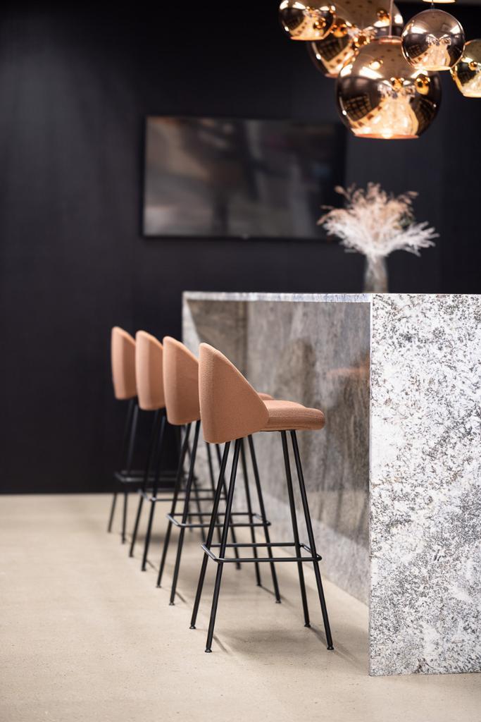 Barkruk Winx, model WX882.27, gestoffeerd, Zakelijke goederen, Kantoor en Winkelinrichting | Kantoormeubilair en Inrichting, Stoel