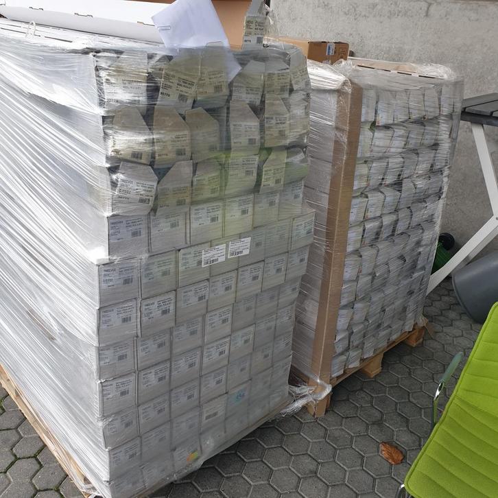 Nieuwe spatwaterdichte TL armaturen - 1x49 watt [ INDUSTRIE, Doe-het-zelf en Verbouw, Bouwverlichting, Ophalen of Verzenden