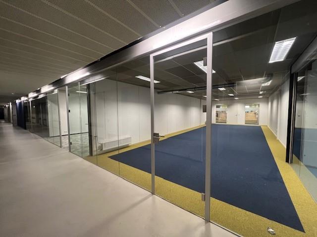 Kantoorruimte 75 m/2 in het centrum van Leeuwarden, Zakelijke goederen, Bedrijfs Onroerend goed, Bedrijfsruimte, Huur