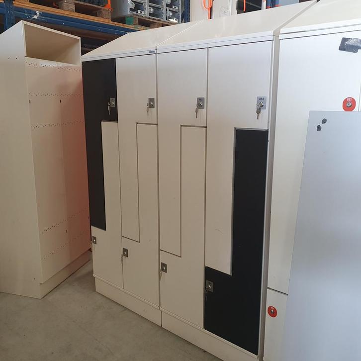 8-deurs Oostwoud Z-lockerkast - 220x160x50 cm, Huis en Inrichting, Kasten | Lockerkasten, Ophalen of Verzenden