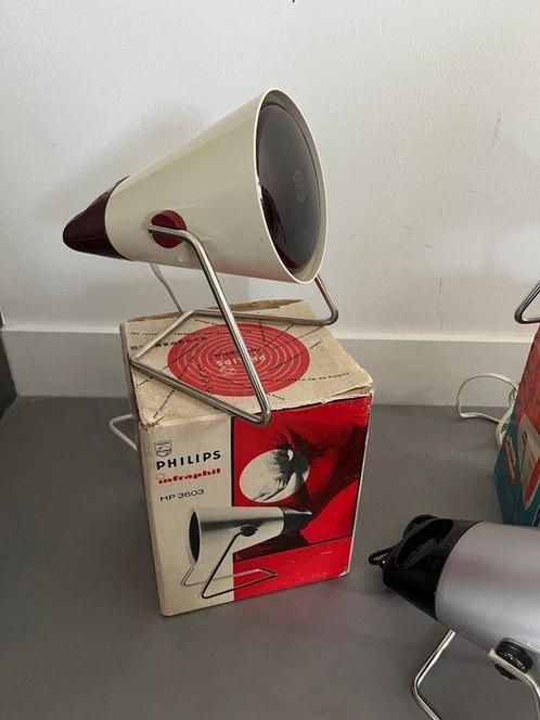 Philips - Charlotte Perriand - Lamp (3) - warmtelamp -, Antiek en Kunst, Antiek | Wandborden en Tegels