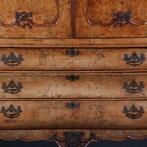 Klein Hollands rococo kabinet in wortelnoten ca 1750 dubbel, Antiek en Kunst, Antiek | Meubels | Kasten, Ophalen of Verzenden