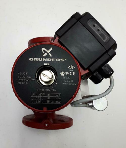 GRUNDFOS POMP UPS 40-30 F 250  GEBRUIKT 230V, Doe-het-zelf en Verbouw, Verwarming en Radiatoren, Gebruikt, Ophalen of Verzenden