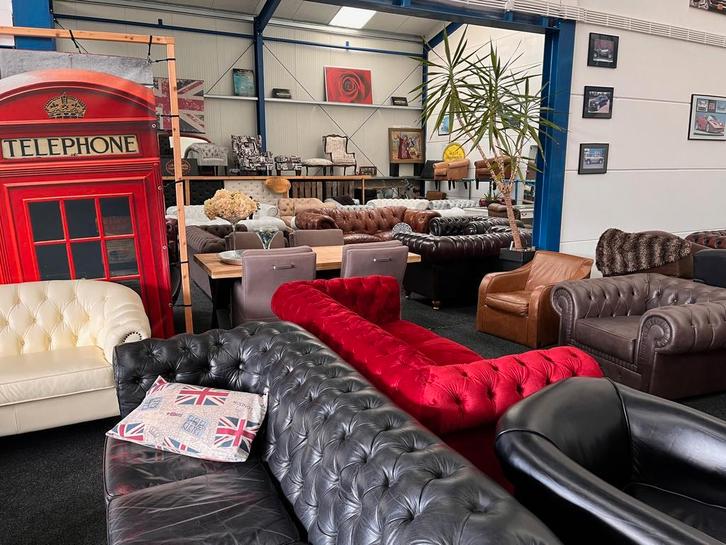 Welkom bij Tweedehands Chesterfield Showroom Maarssen, Zakelijke goederen, Horeca | Meubilair en Inrichting, Meubilair, Nieuw in verpakking