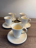 Wedgwood - Five tea/coffee cups and sausers - Ontbijtservies