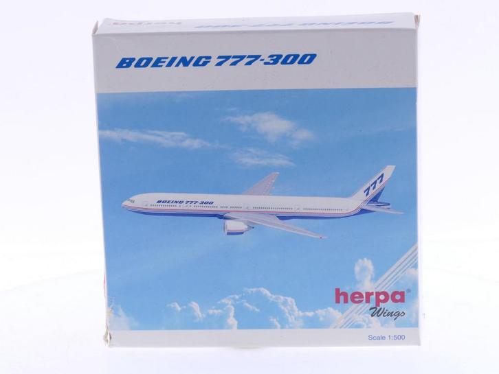 Schaal 1:500 Herpa 506403 Boeing Company Boeing 777-300 R..., Hobby en Vrije tijd, Modelbouw | Vliegtuigen en Helikopters, Gebruikt