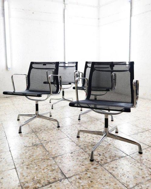 Vitra - Charles & Ray Eames - Bureaustoel (4) - Aluminium, Antiek en Kunst, Antiek | Meubels | Stoelen en Banken