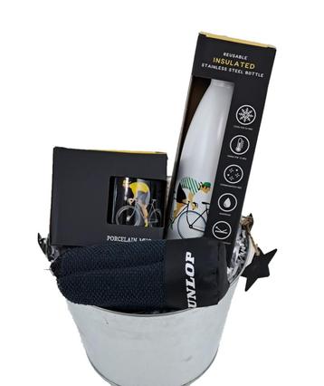 Miss Bucket -  Wielrennen handdoek beschikbaar voor biedingen