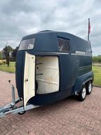 Oerdegelijke vol-polyester Mustang 2-paards!, Dieren en Toebehoren, Paarden en Pony's | Trailers en Aanhangwagens, Ophalen, Zo goed als nieuw