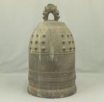 Decoratieve bel - Zware bronzen boeddhistische tempelklok, Antiek en Kunst