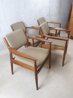 Sibast Mobler - Arne Vodder - Wheel back stoel (4) - Model