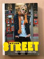 Straatfotografie -  vintage Mode en Stijl - vrij zeldzaam, Ophalen of Verzenden, Gelezen