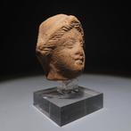 Oud-Egyptisch Terracotta Hoofd van Minerva. Romeinse