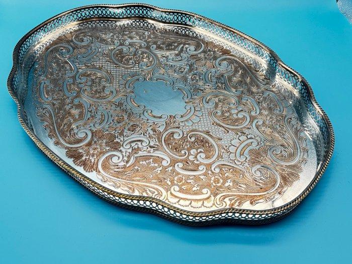 Antique Silver-Plated Tray with Pierced Gallery and Round, Antiek en Kunst, Antiek | Meubels | Tafels