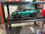 GT Spirit 1:18 - Model sportwagen - Aston Martin V12 vintage, Hobby en Vrije tijd, Modelauto's | 1:5 tot 1:12, Nieuw
