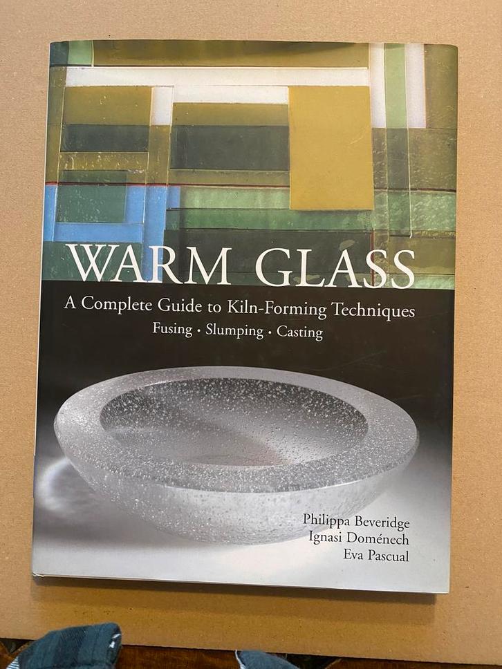 Glasbewerking - Oventechnieken - Fusing - Slumping - Casting, Boeken, Hobby en Vrije tijd, Zo goed als nieuw, Ophalen of Verzenden