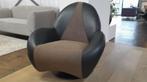 Leolux Posada Draaifauteuil zwart/bruin, Huis en Inrichting, Fauteuils, 75 tot 100 cm, Ophalen of Verzenden, Zo goed als nieuw
