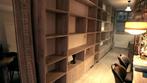 Eiken boekenkast op maat | Uit eigen werkplaats | HD-video, Huis en Inrichting, Nieuw, Met klep(pen), Eikenhout, Strakke massief eiken boekenkasten op maat uit eigen fabriek 
