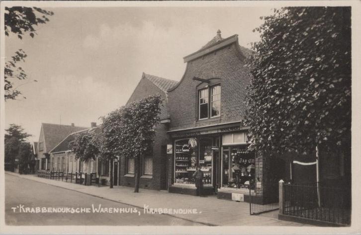 KRABBENDIJKE - t Krabbendijksche Warenhuis, Verzamelen, Ansichtkaarten | Nederland