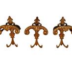 Decoratief ornament (3) - Ornament - België - Kapstok haken, Antiek en Kunst