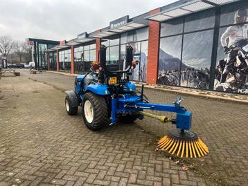 Terreinen onkruidbestrijding onkruidborstel machinaal beschikbaar voor biedingen